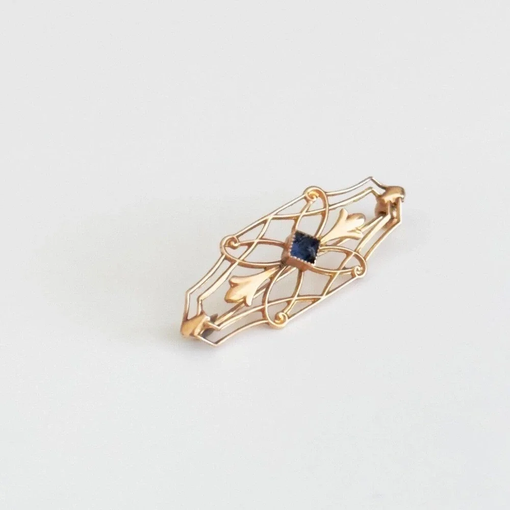 Vintage 10K Yellow Gold Blue Stone Small Brooch Pin